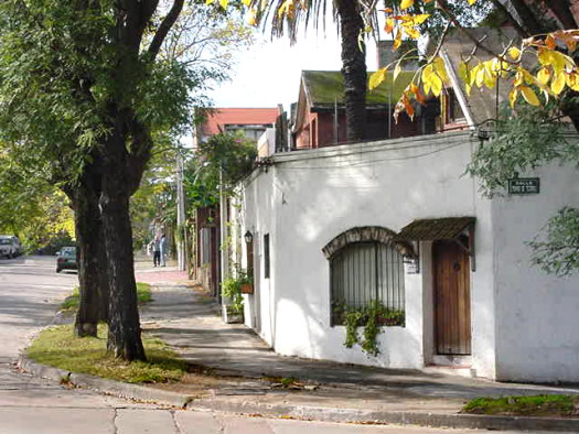 Grau esquina Tezanos