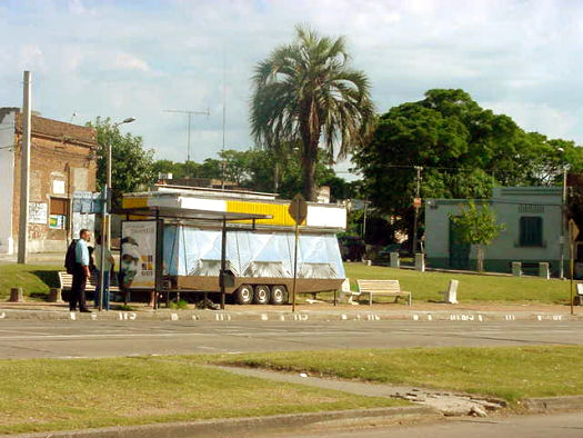 Gral. Flores entre Santiago Sierra y Len Prez