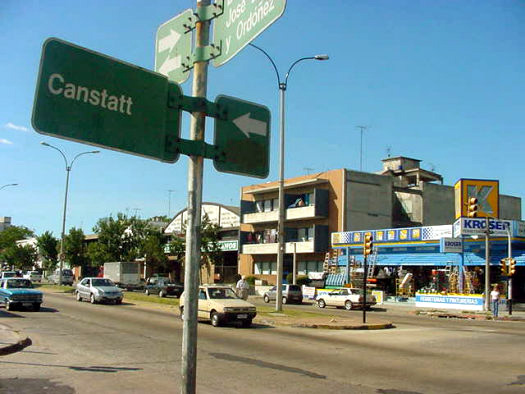 Jos Batlle y Ordoez esquina Canstatt