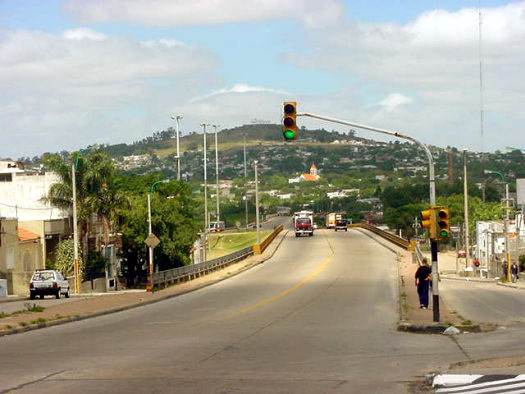 Av. Carlos Ma. Ramrez (La Teja)