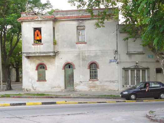 Gral. E. Martnez esquina Grito de Asencio