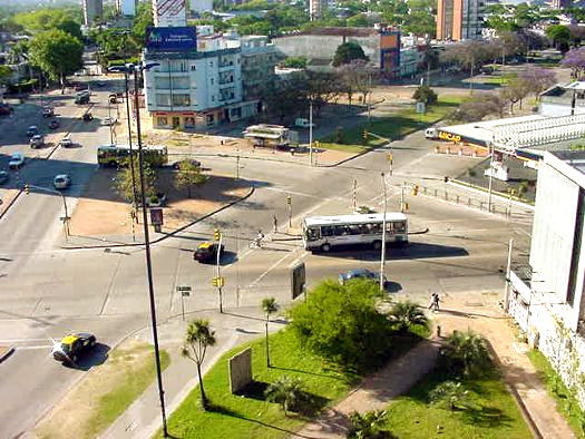 esquina L.A. de Herrera y Larraaga