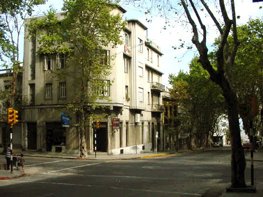 esquina Ro Negro