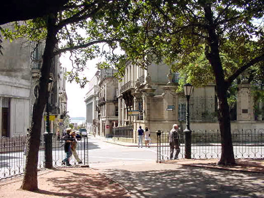 Calle Solis esquina Plaza Zabala