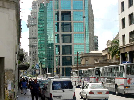 Buenos Aires entre Juan Carlos Gmez y Juncal