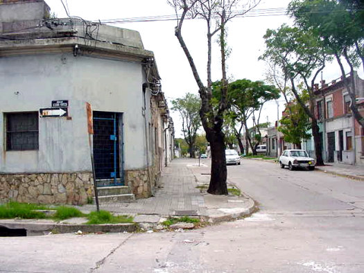 Timoteo Aparicio esquina Lindoro Forteza