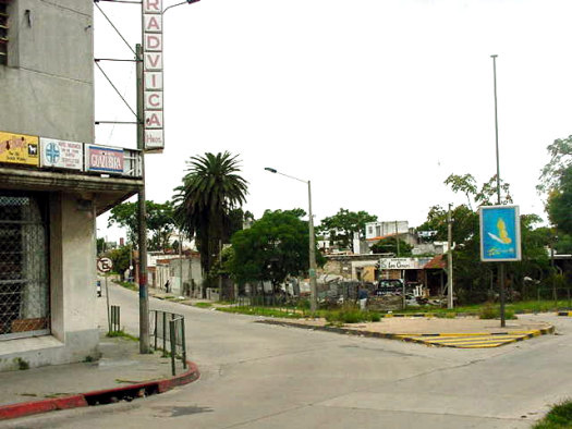 Pan de Azcar esquina Cno. Maldonado y Espronceda