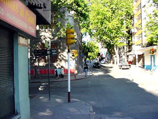 Esquina Tristan Narvaja