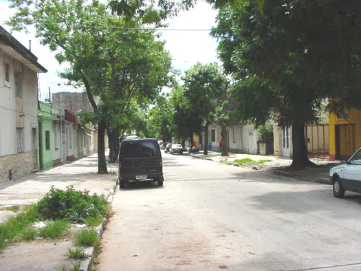 entre Carlos Anaya y Monte Caseros