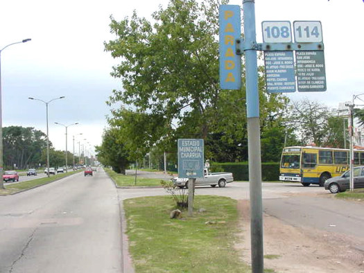 Av. Italia esquina Zum Felde (Felipe Cardoso)