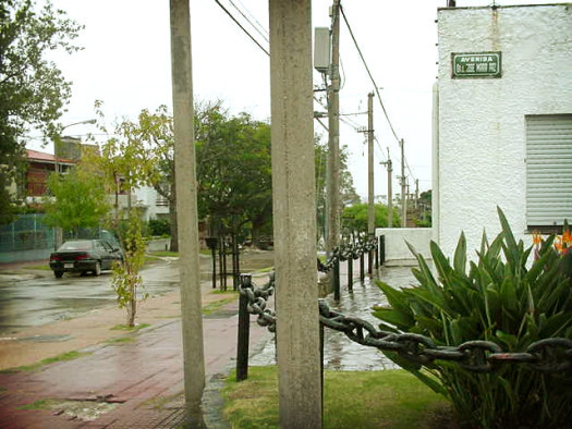 Mar Mediterrneo esquina Gral. Paz