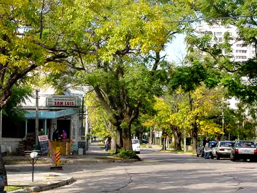 P. Bustamante esquina S. da Gama