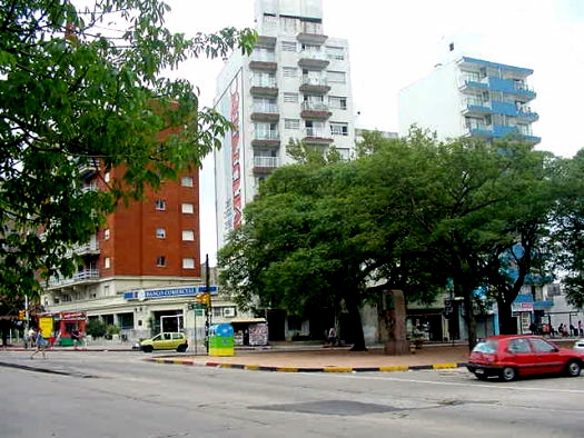 Soca esquina Rivera
