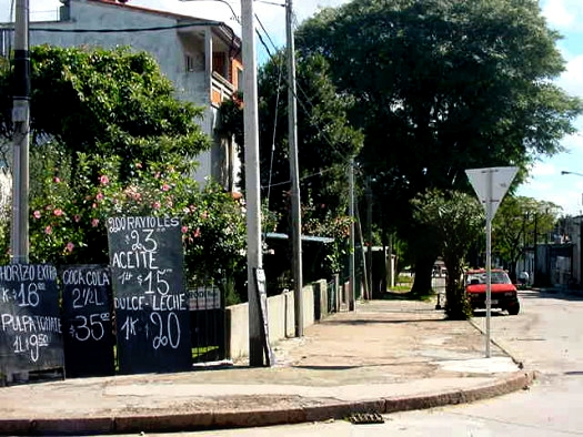 Coru�a esquina Avellaneda