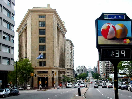 Av. Del Libertador esquina Paraguay
